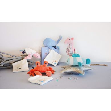 Комфортер-М'яка іграшка DouDou Кит блакитний колекція Sous l'oc&eacute;an у коробці 15 см DC3650