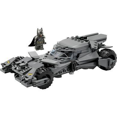 Конструктор Бетмобіль із фільму &laquo;Бетмен проти Супермена&raquo; LEGO Super Heroes 76331