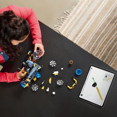 Конструктор Глубоководная исследовательская подлодка LEGO Technic 42201