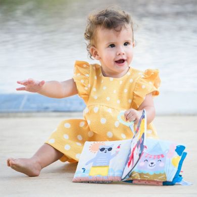 Розвивальна книжка для коляски Taf Toys Що одягне ведмедик Пол 12605, Блакитний