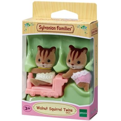 Игровой набор Sylvanian Families Белчата-двойняшки на машинке 5421