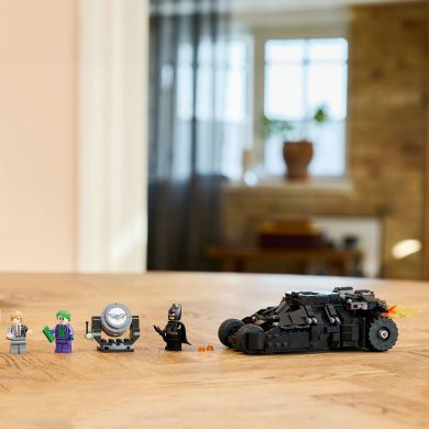 Конструктор Бэтмен Тумблер против Двуликого и Джокера LEGO Super Heroes 76303