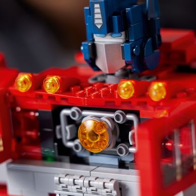 Конструктор Оптимус Прайм LEGO Icons 1508 деталей 10302