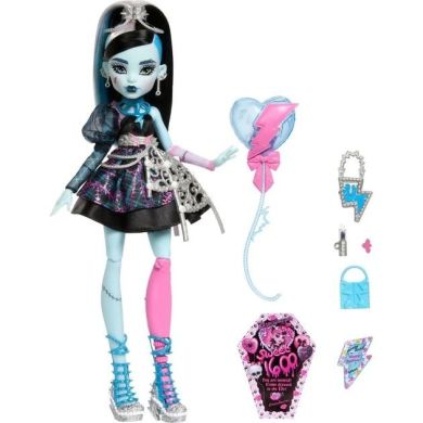 Кукла Фрэнки Страх какой сладкий день рождения Monster High JBG75
