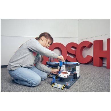 Игрушечный набор Автосервисная станция с автомойкой BOSCH (Бош) Klein 8647