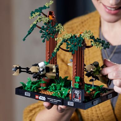 Конструктор Діорама «Погоня на спідері на Ендорі» LEGO Star Wars 75353