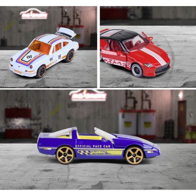 Машинка металлическая Majorette КастХедс с карточкой, 7,5 см, 6 видов, 3+ 2054210