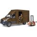 Набор игрушечный автомобиль Mercedes Benz Sprinter курьер UPS с фигуркой и аксессуарами Bruder 02678