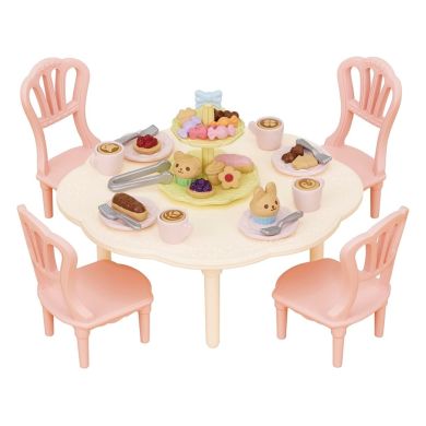 Стіл зі стільцями та набором для солодкої вечірки Sylvanian Families 5742
