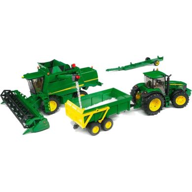 Іграшковий комбайн John Deere Combine Harvester T670i Bruder 2132