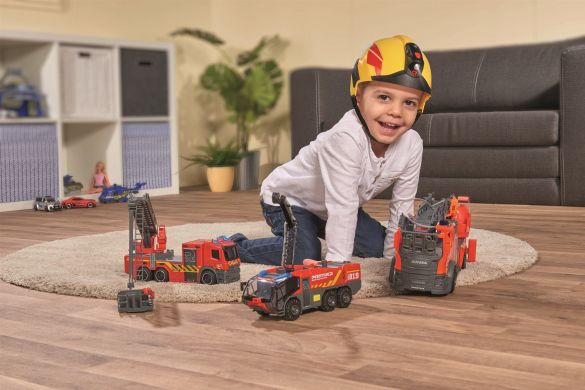 Пожежна машина Dickie Toys &laquo;Мерседес&raquo; з телескопічною драбиною, зі звуком і світловими ефектами 23 см 3714011