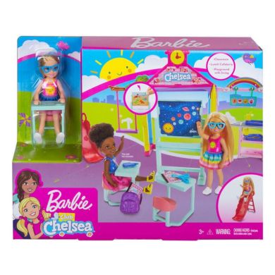 Ігровий набір Barbie Барбі Челсі йде до школи в ассортименті GHV80