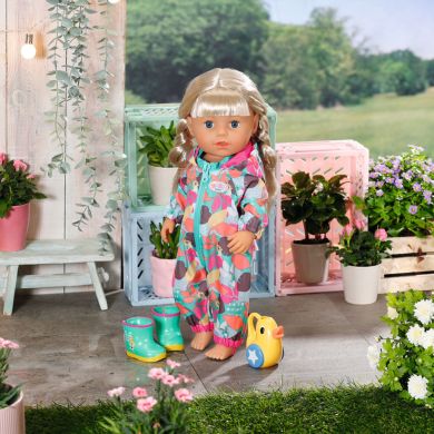 Набор одежды для куклы BABY BORN серии Deluxe ВЕСЕЛАЯ ПРОГУЛКА (комбинезон, сапожки, леечка) Zapf 830086