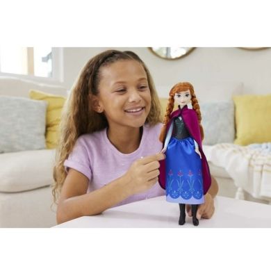 Лялька-принцеса Анна з м/ф Крижане серце в накидці HLW49