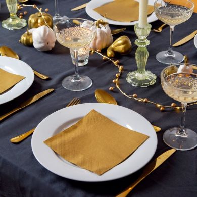 Одноразовые салфетки золотого цвета серии Luxe Talking Tables LUXE-NAPKIN-GLD