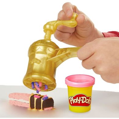 Набір для творчості з пластиліном Play-Doh Золотий пекар E9437