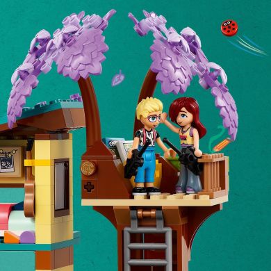 Конструктор Семейные дома Олли и Пейсли LEGO Friends 42620