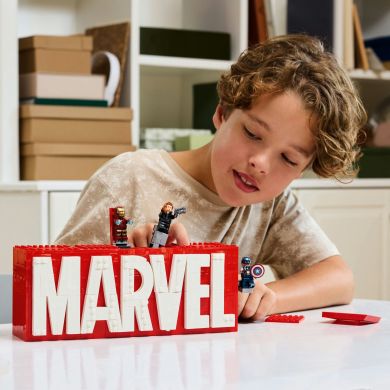 Конструктор Логотип и минифигурки MARVEL LEGO Super Heroes 76313