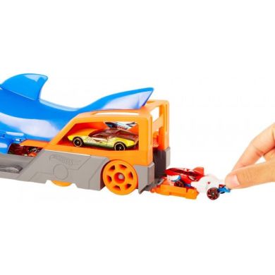 Ігровий набір Hot Wheels Вантажівка-транспортер Акуляча паща GVG36