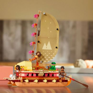 Конструктор Приключенческое каноэ Ваяны LEGO Disney Princess 43270