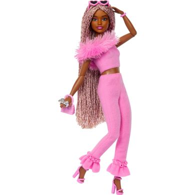 Кукла Barbiecore модница в костюме с перьями Barbie HYV28