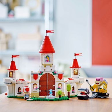 Конструктор LEGO Super Mario Битва з Роєм біля замку Піч 71435