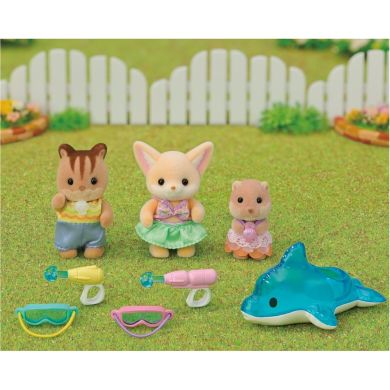Малыши, развлечения в бассейне Sylvanian Families 5749