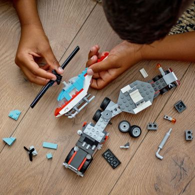 Конструктор Бортова вантажівка з гелікоптером LEGO Creator 31146