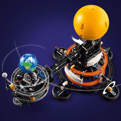 Конструктор Земля та Місяць на орбіті LEGO TECHNIC 42179