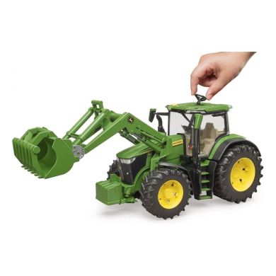 Машинка игрушечная трактор John Deere Bruder 03151