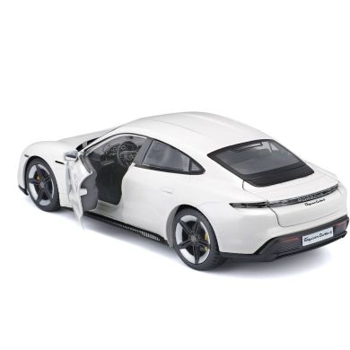 Автомодель Porsche Taycan Turbo S (ассорти синий, белый, 1:24) Bburago 18-21098