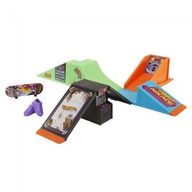 Игровой набор Первая тренировка серии Скейты Hot Wheels (в ас.) Hot Wheels HGT91