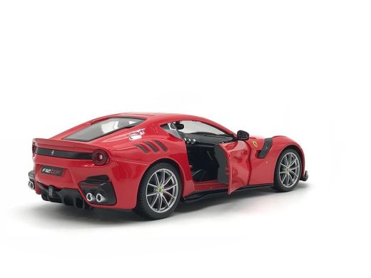 Автомодель Ferrari F12TDF Bburago 1:24 в асортименті 18-26021