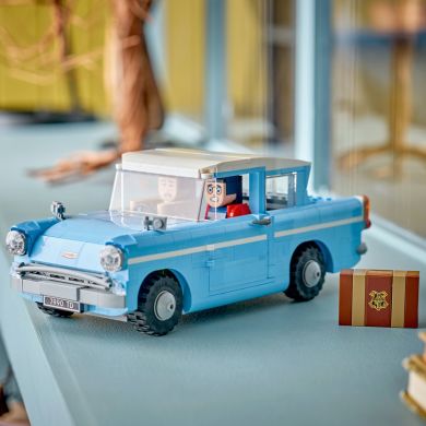 Конструктор LEGO Harry Potter Очарованный летучий Форд &laquo;Англия&raquo; 76470