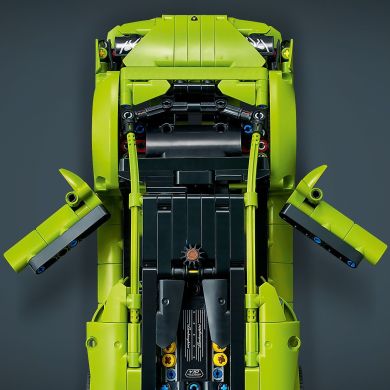 Конструктор LEGO Technic Lamborghini Hurac&aacute;n Tecnica 806 деталей 42161