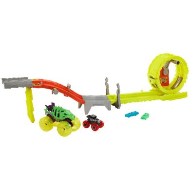 Набор Заряжай и преследуй серии Power Smashers Monster Trucks Hot Wheels HXT05