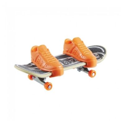 Скейт та взуття для пальчиків Hot Wheels (в ас.) HGT46