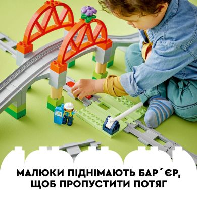Конструктор Дополнительный набор. Железнодорожный мост и пути LEGO DUPLO Town 10426