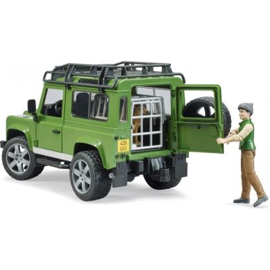 Набор игрушечный автомобиль Land Rover Defender с фигуркой лесника и собаки Bruder 02587