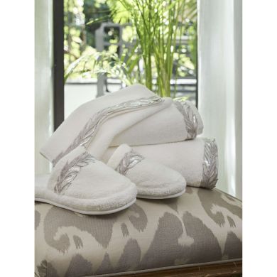 Комплект для ванны JESSI CREAM (халат S/M, 2 полотенца, тапочки) PEPPERHOME KELLY 0246