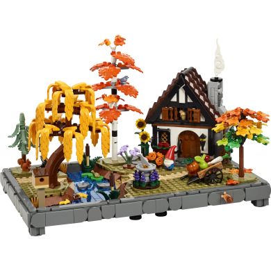 Конструктор LEGO Icons Осінній котеджний сад 11372