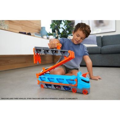 Вантажівка-транспортер &laquo;Суперперегони&raquo; Hot Wheels GVG37