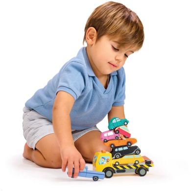 Игрушка из дерева Эвакуатор с машинками 18+ Tender Leaf Toys TL8663